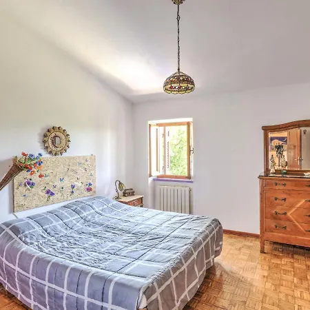 Lovely Holiday In With Garden * Varese Ligure