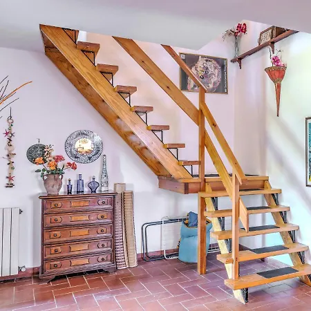 Vakantiehuis Lovely Holiday In With Garden