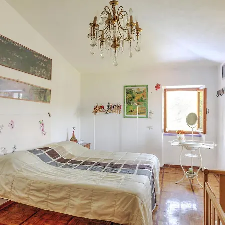 Lovely Holiday In With Garden * Varese Ligure